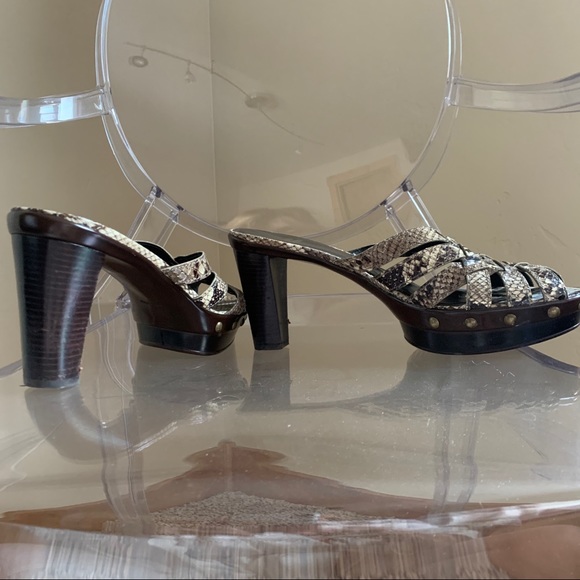Stuart Weizman Snake print heels 8.5 - Picture 3 of 5